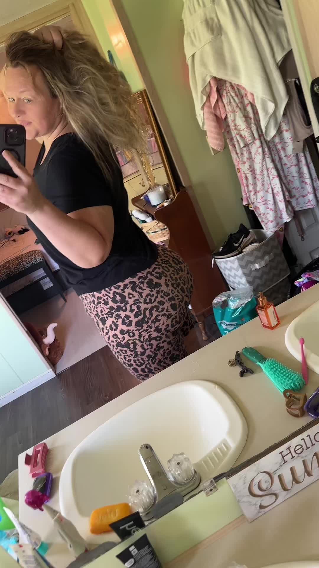 @𝒮𝓉𝒶𝒸𝑒𝓎🌻