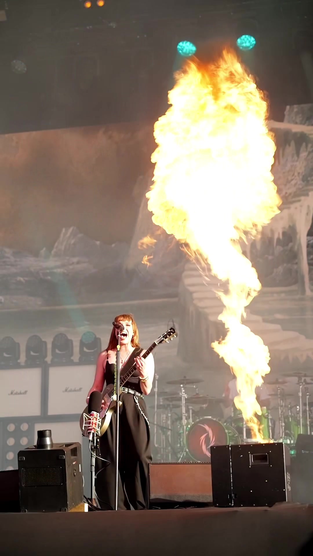 @Halestorm