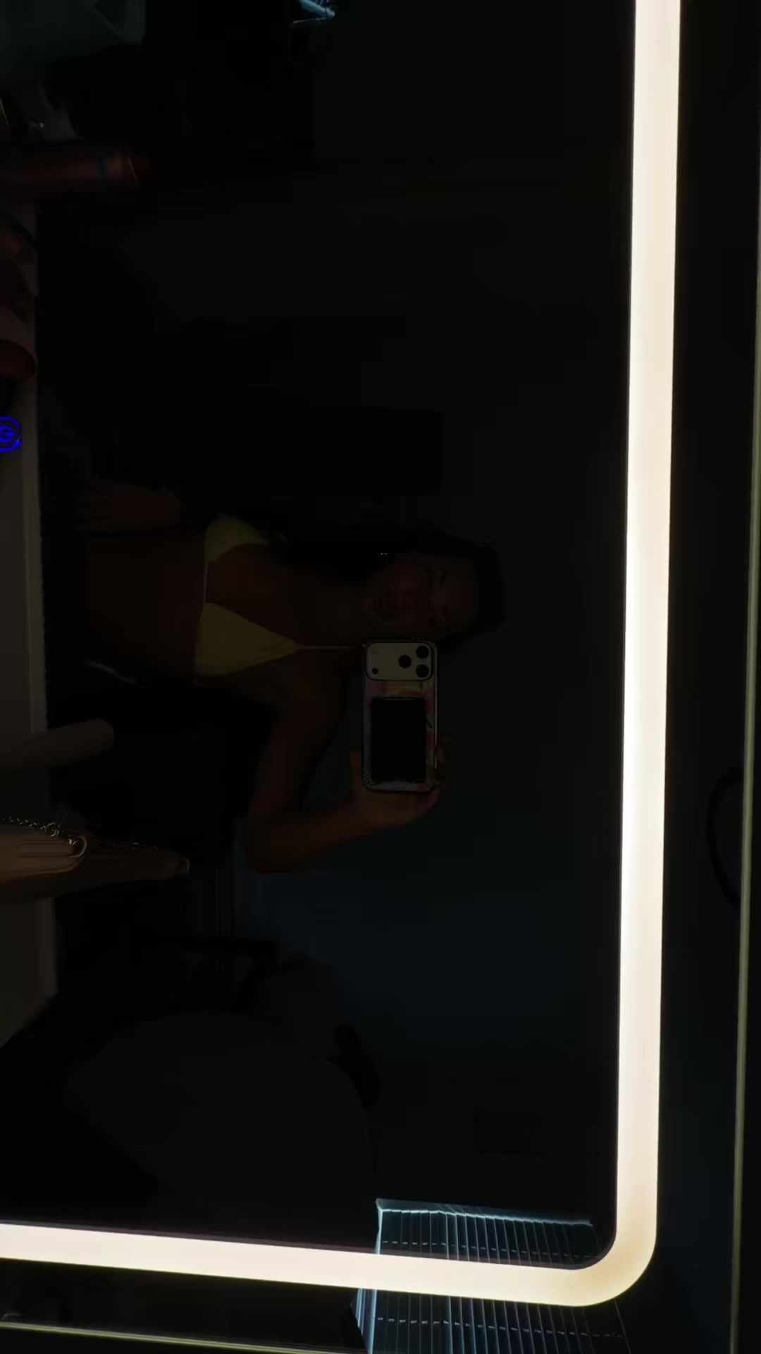 @avaaaa
