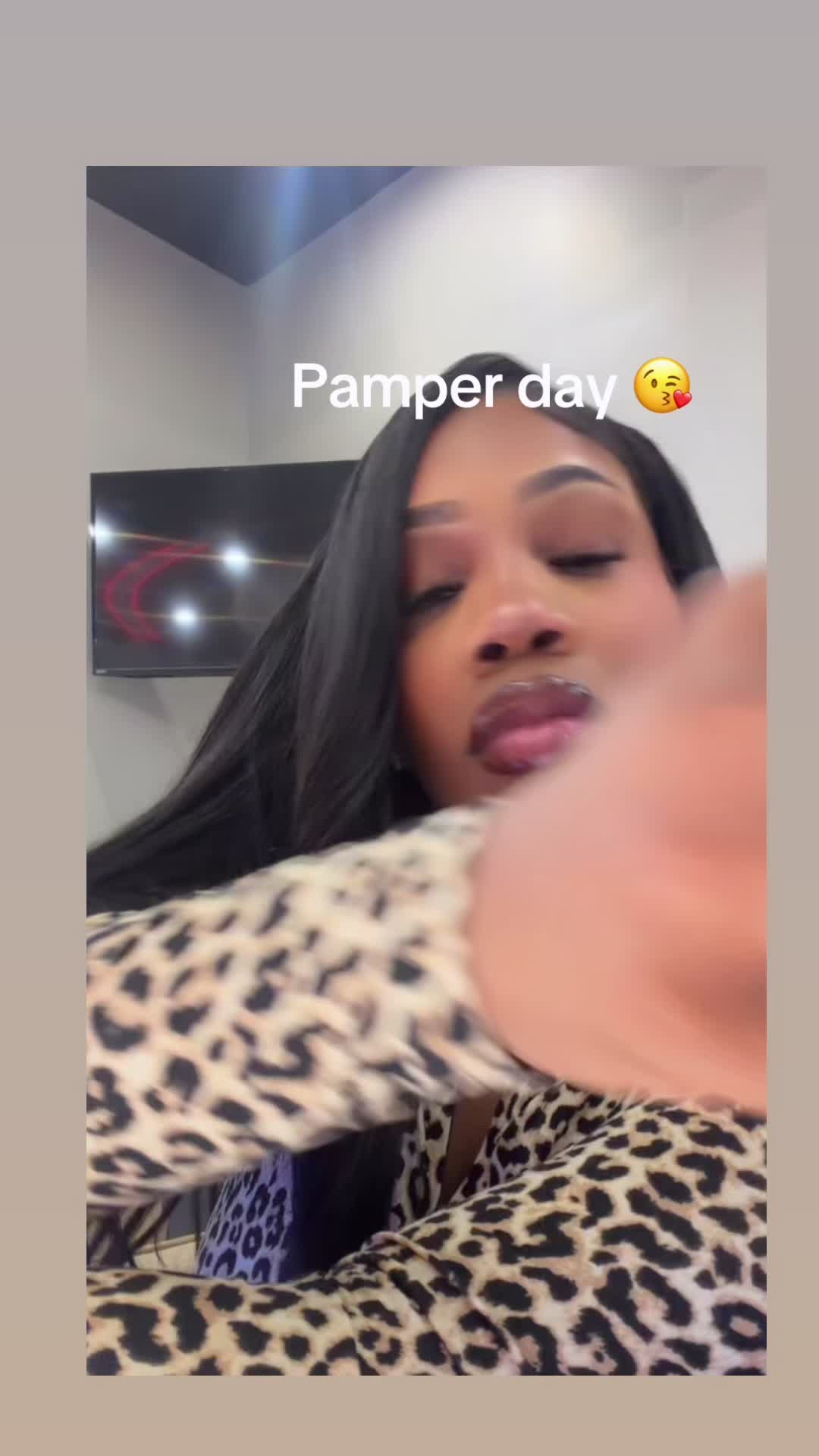 @Icookicleanicater🦋