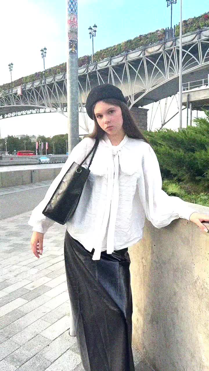 @DEAR_POLLY