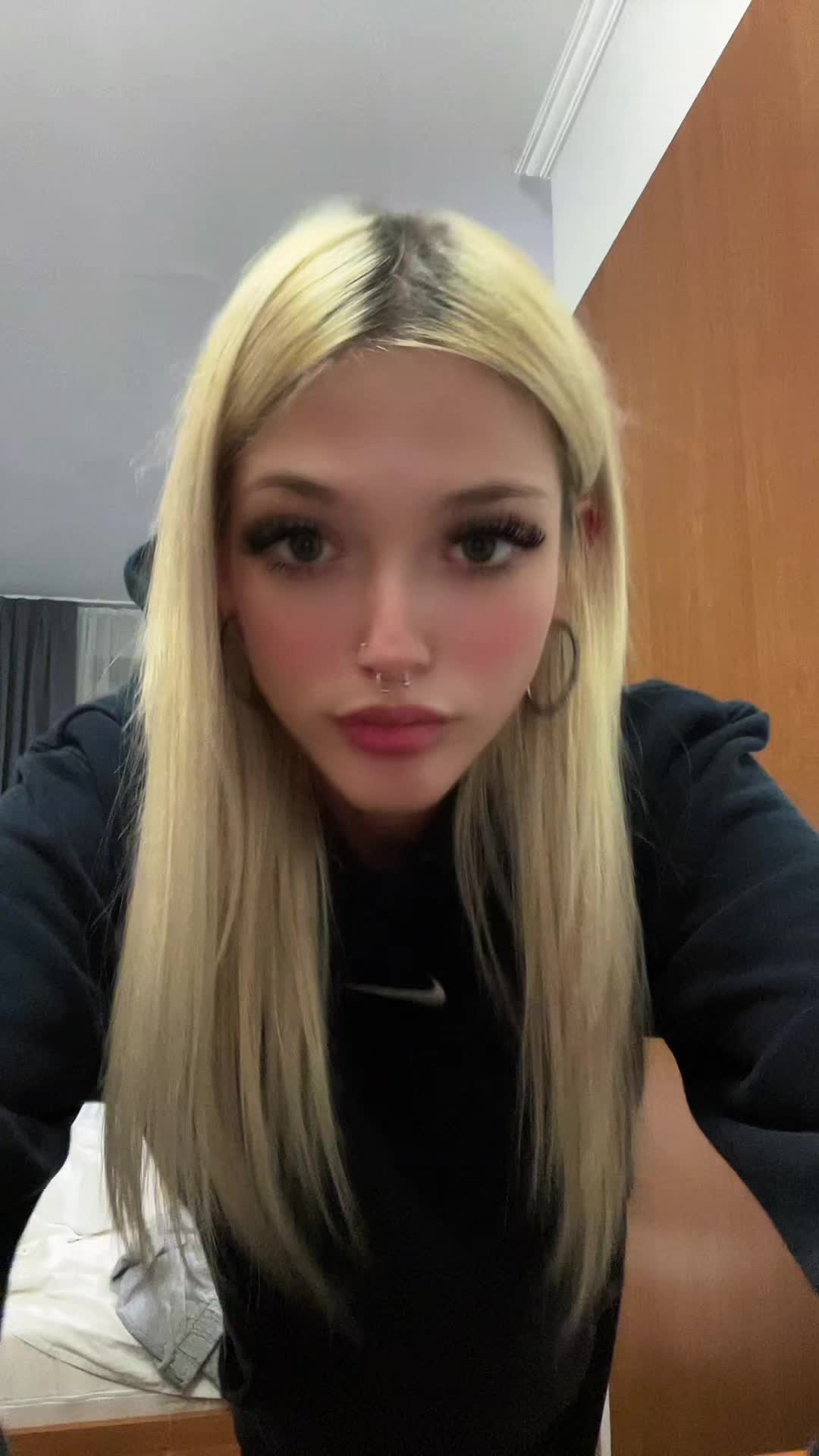 @martynkaniezyje_