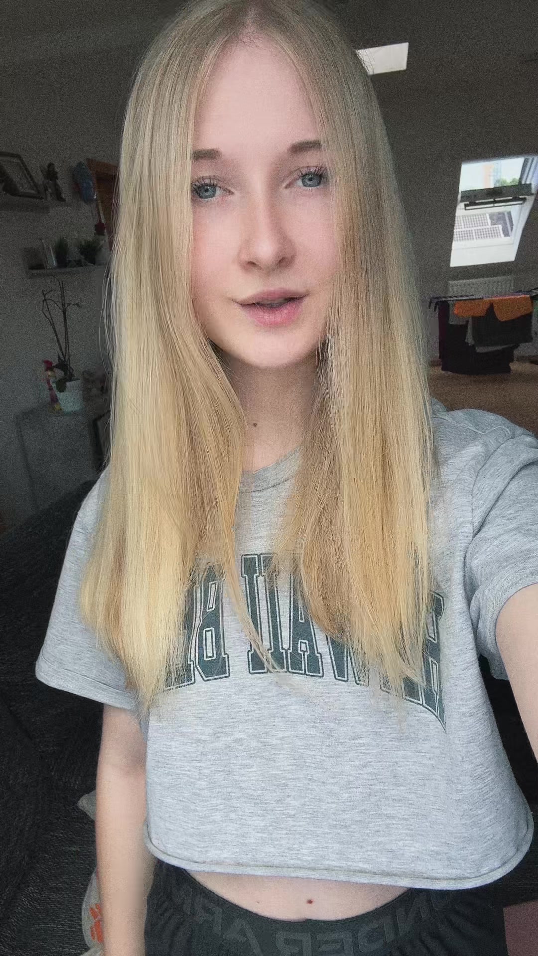 @𝒸𝒽𝒶𝓃𝓉𝒾🇵🇱