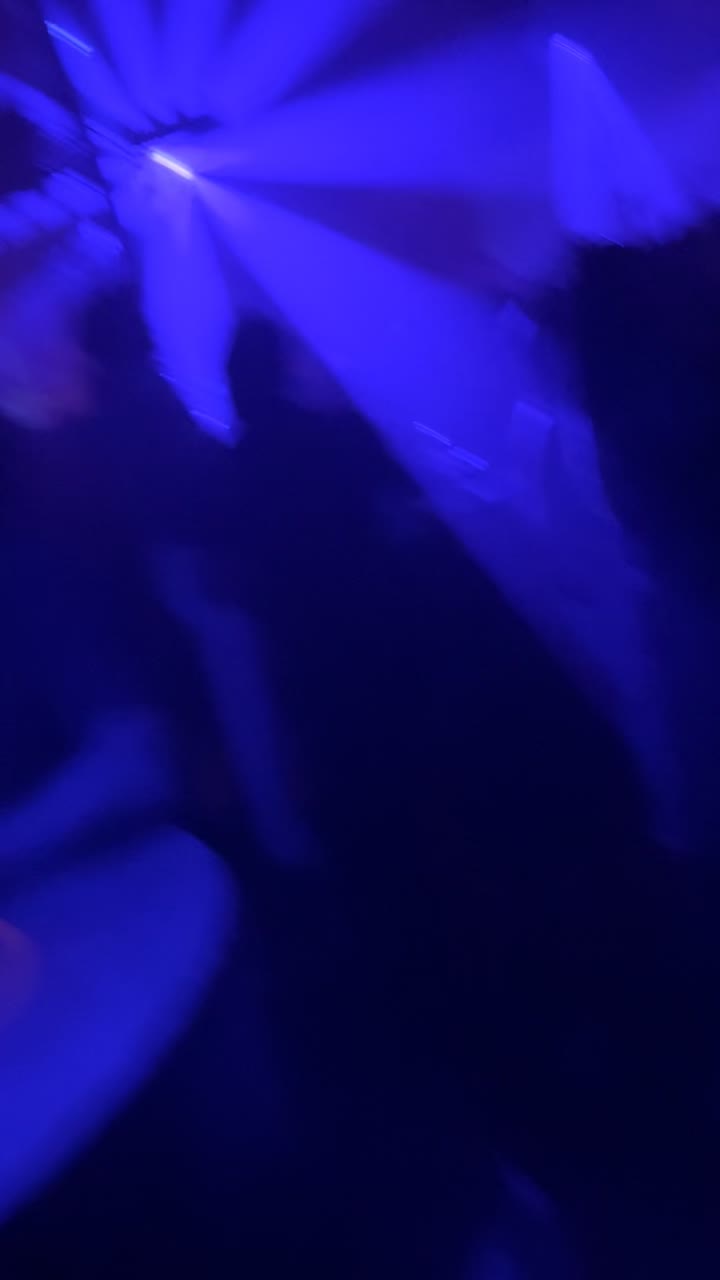 @MRlumos