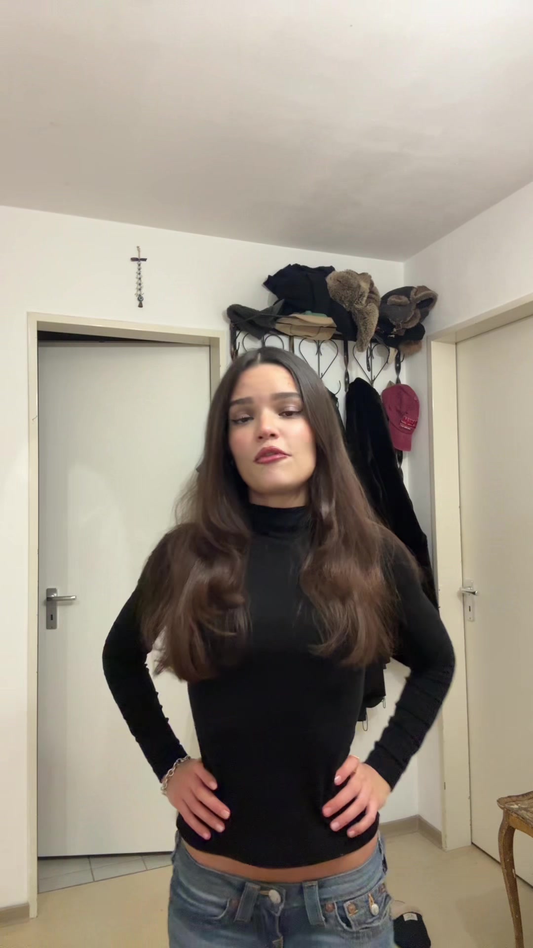 @modelazrajones