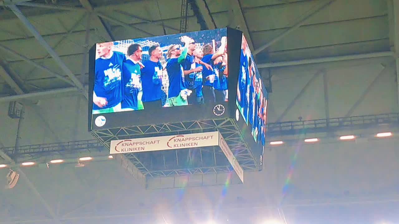 @Nullvier💙🤍⚒️