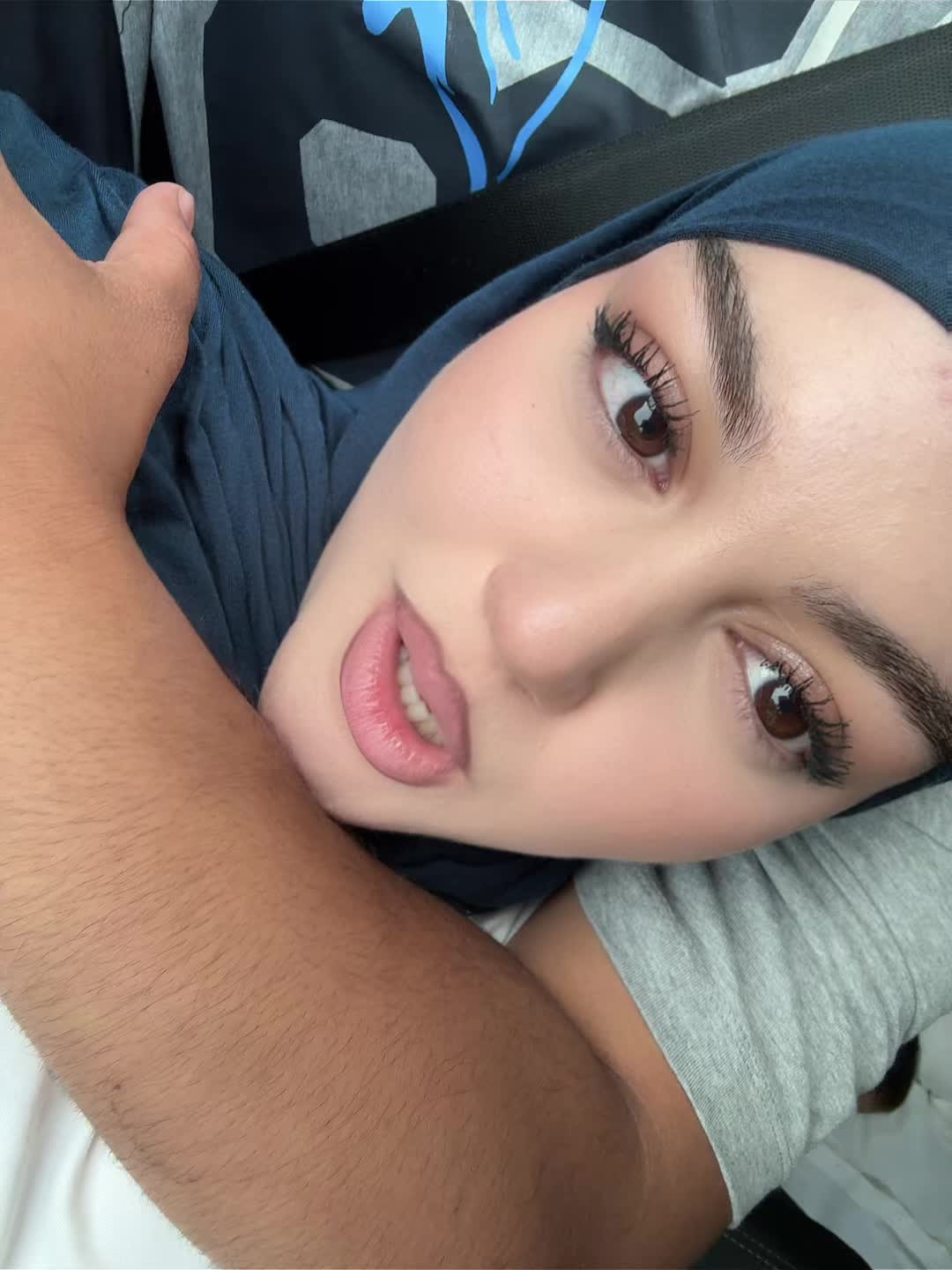 @𝐇