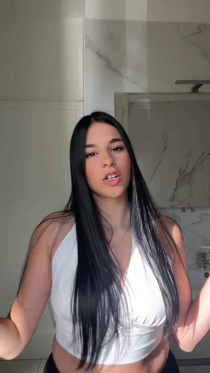 @MARISSA