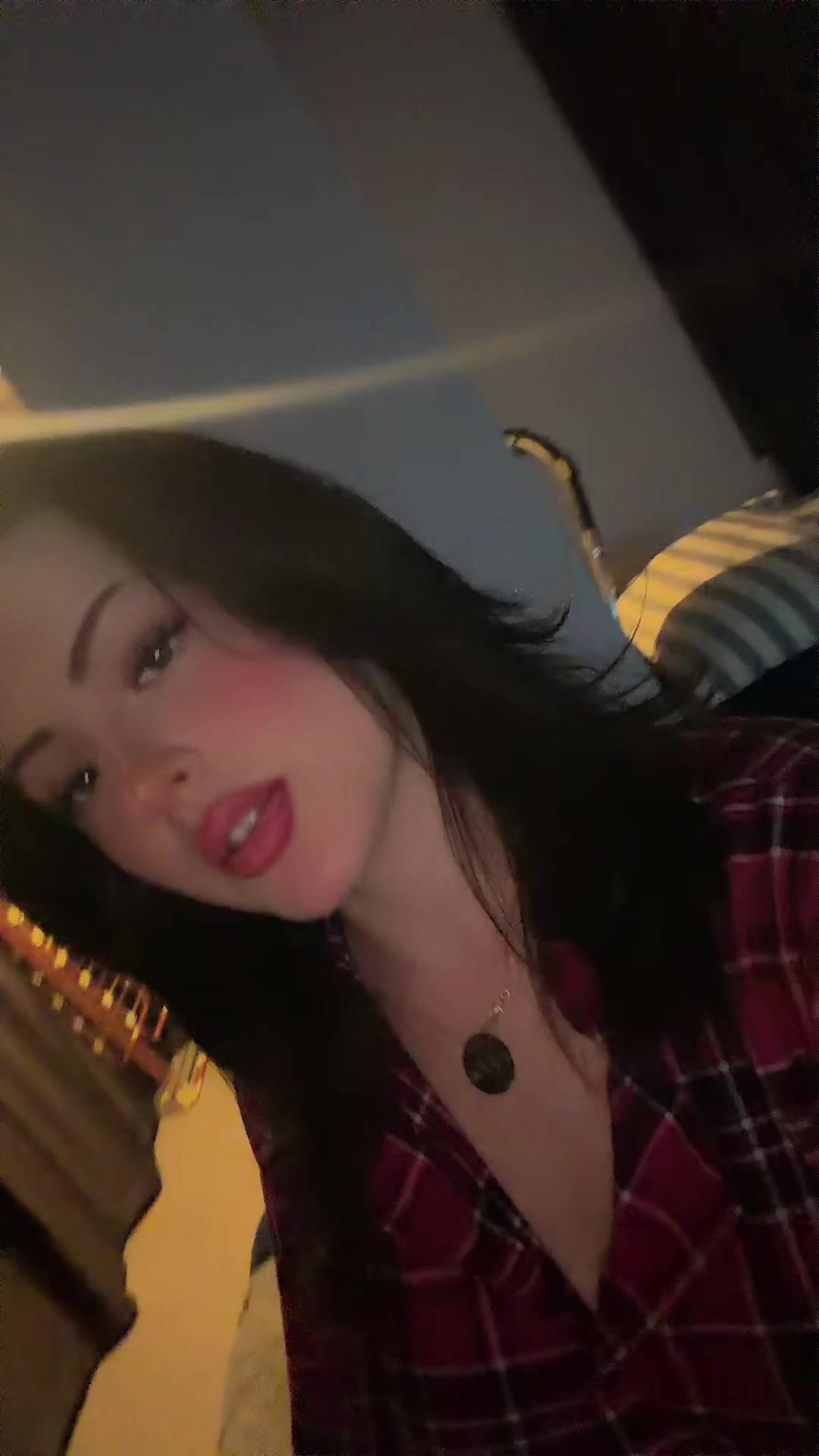 @Esindrella👑