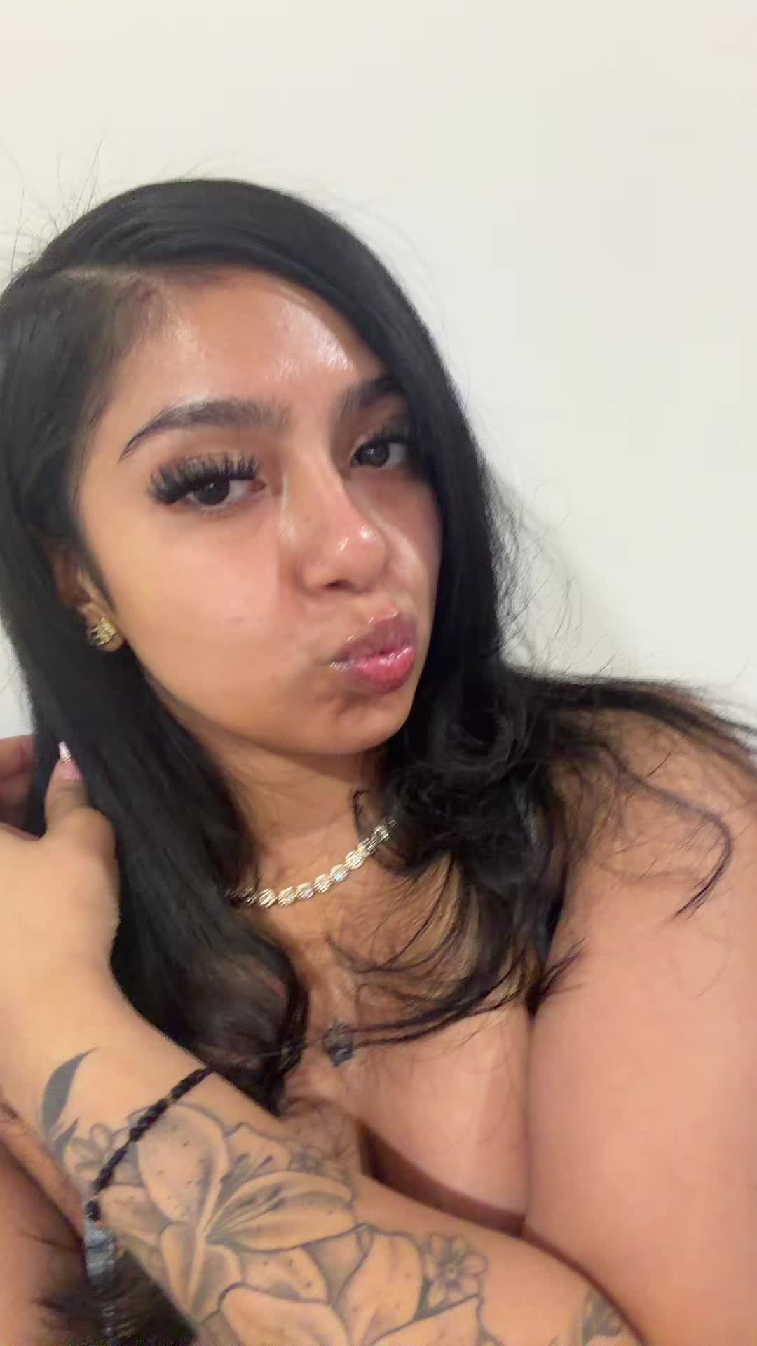 @lili2legit