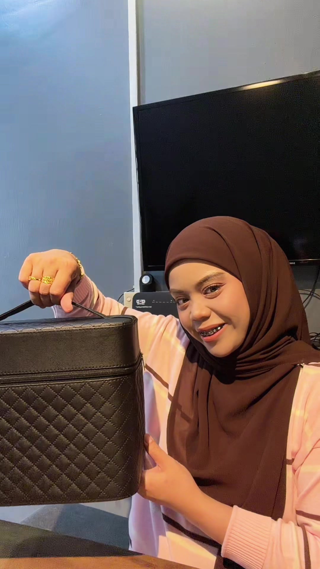 @ℋ𝒶𝓃𝒾𝒻𝒶𝓈𝒽𝒶🕊
