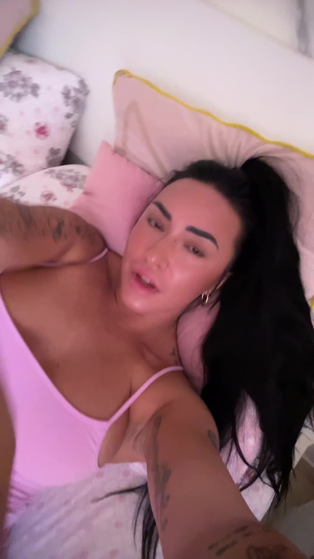 @🦋Nicoleta 🇷🇴