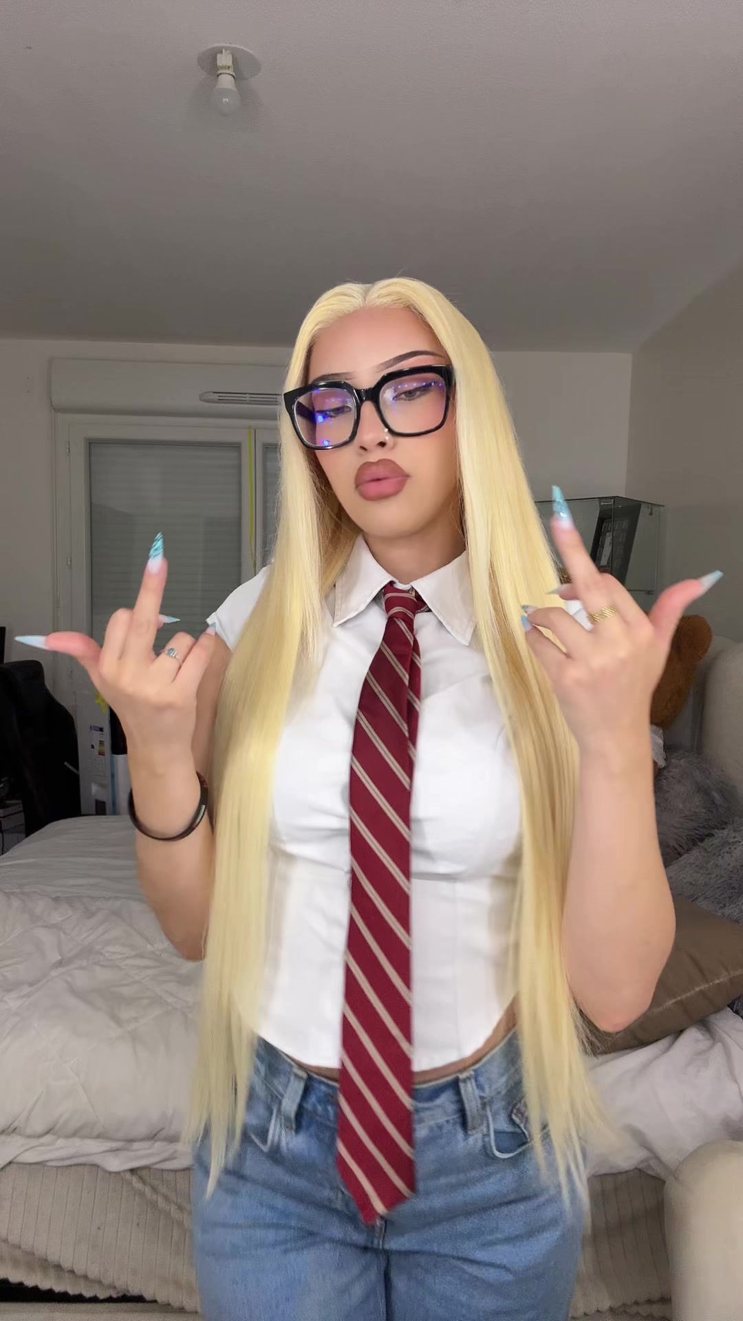 @Lyna31k