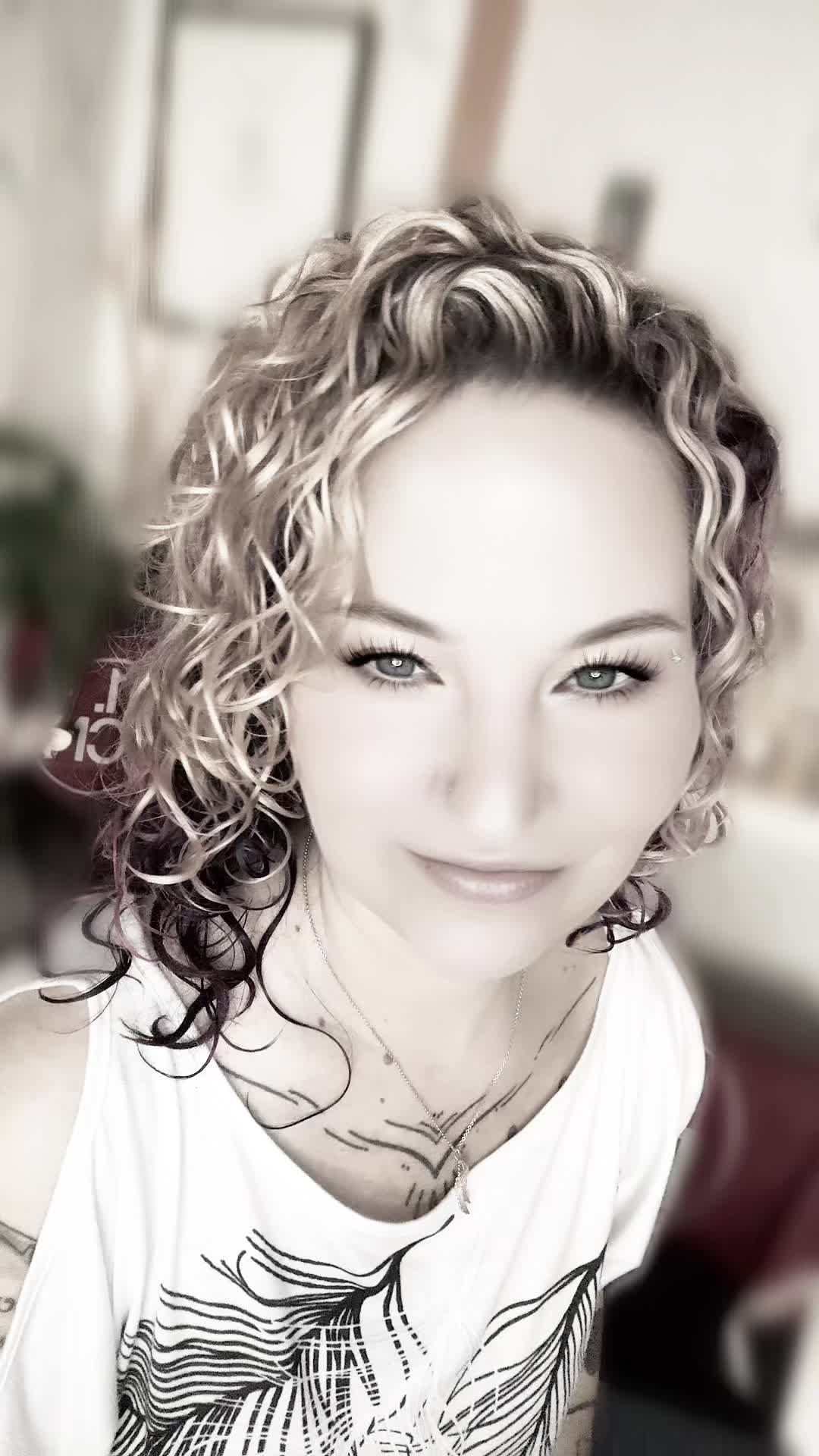 @CarrieMandy2002♥️🖤 2.0