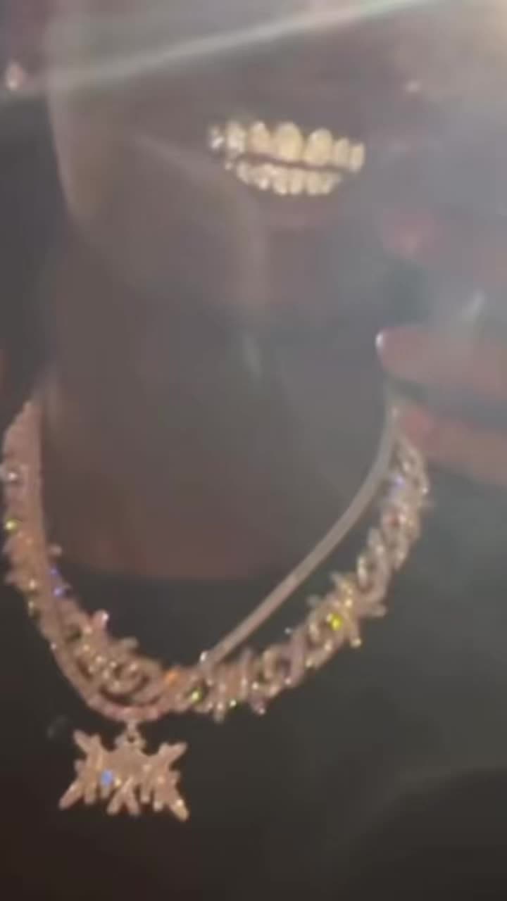 @eyesak ☿