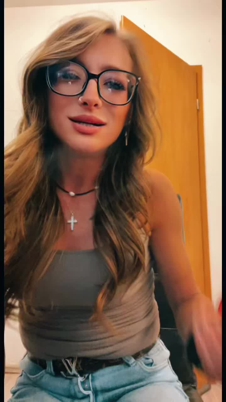 @Roxana Szmajda