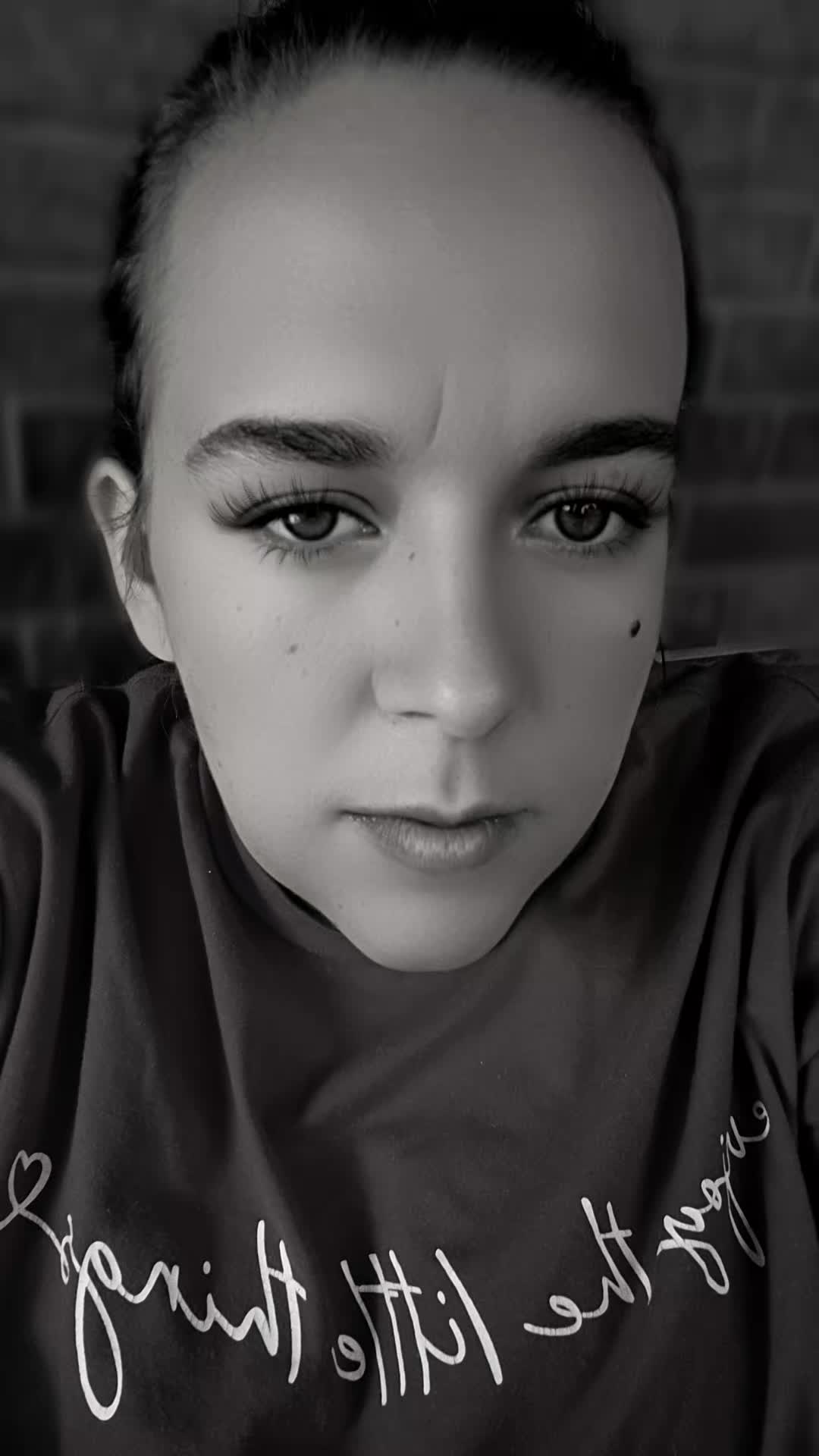 @༺𝓢𝓪𝓻𝓪𝓱༻