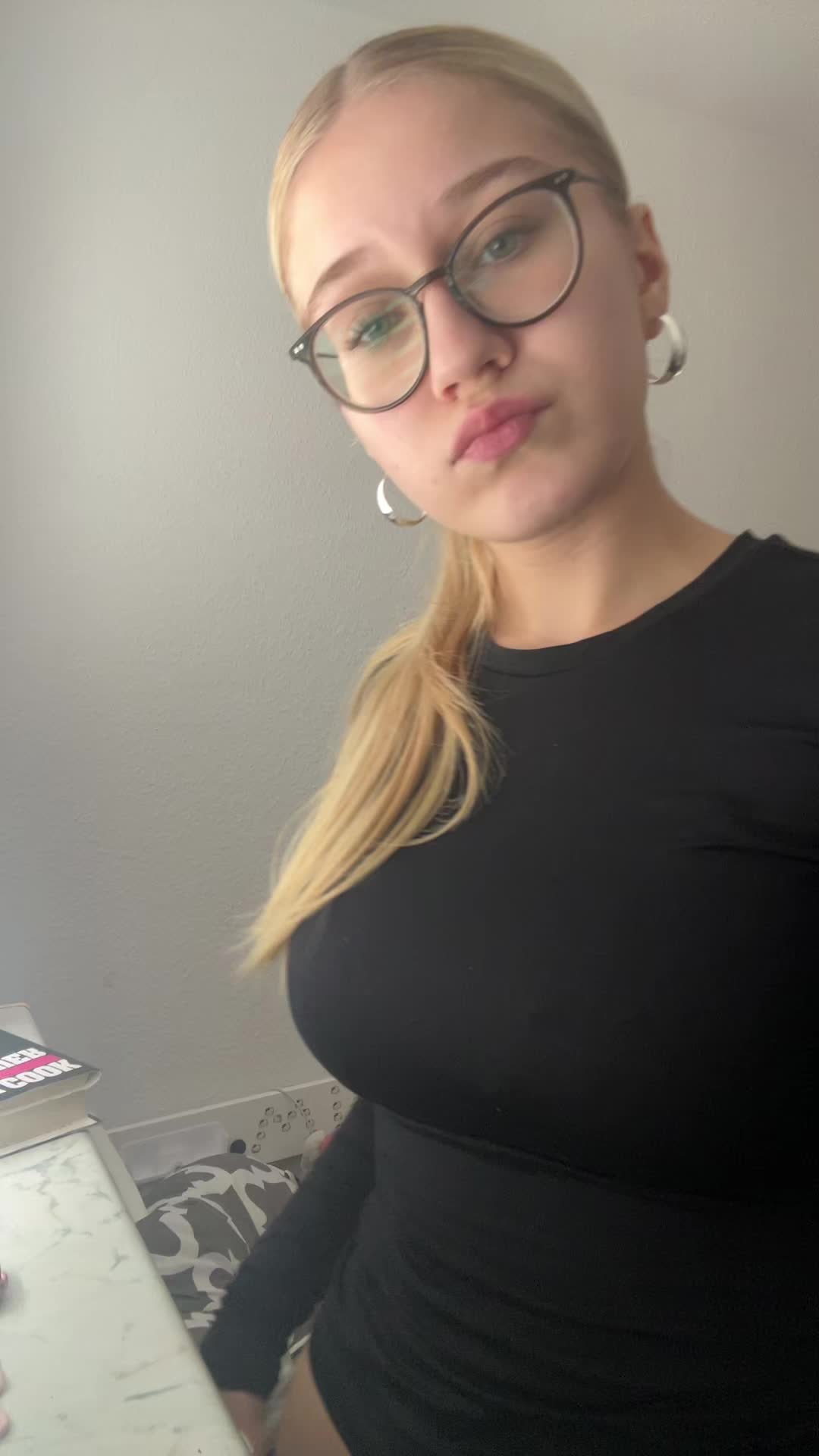 @_anastxx