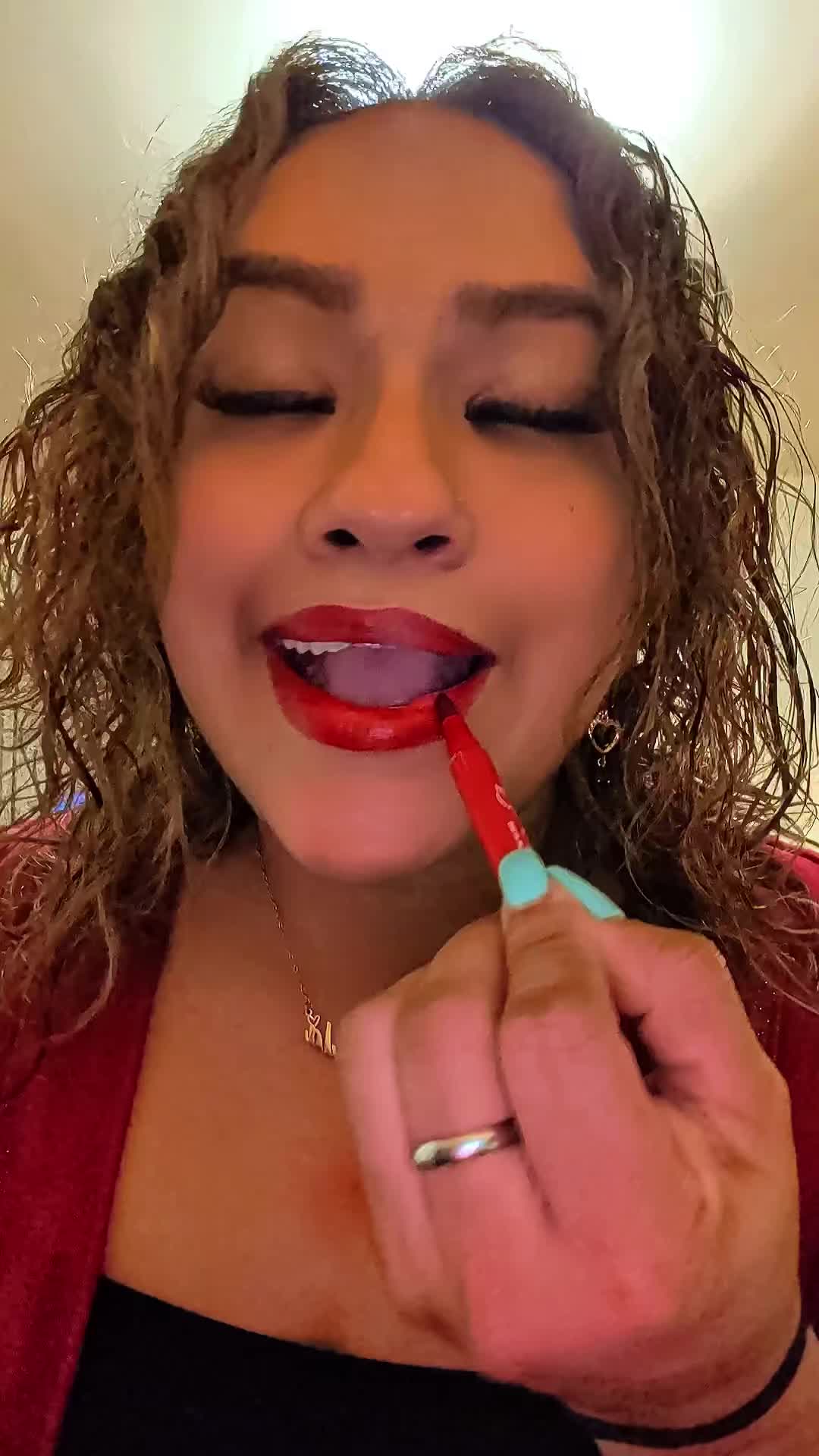 @Beth 💛💙 ❤️