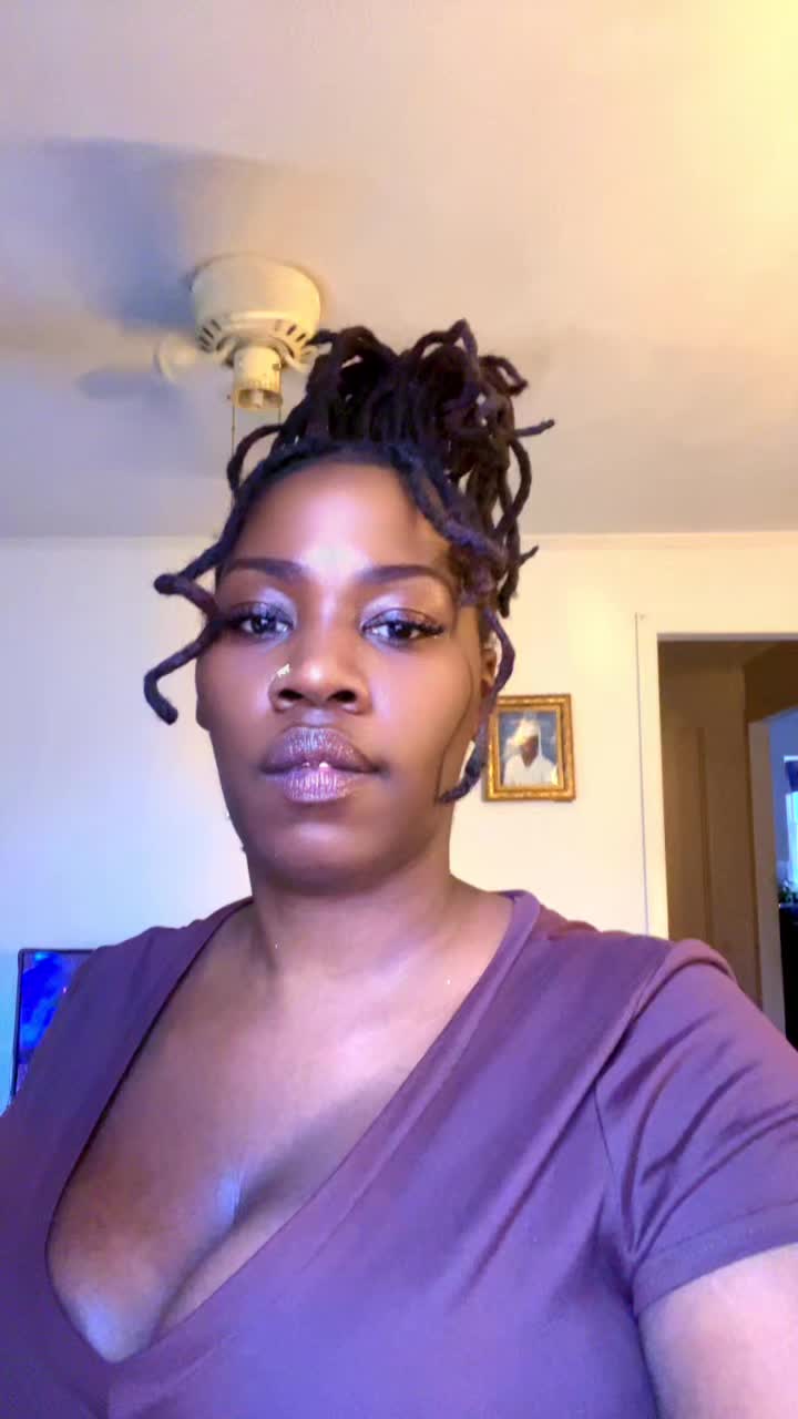 @Deedee