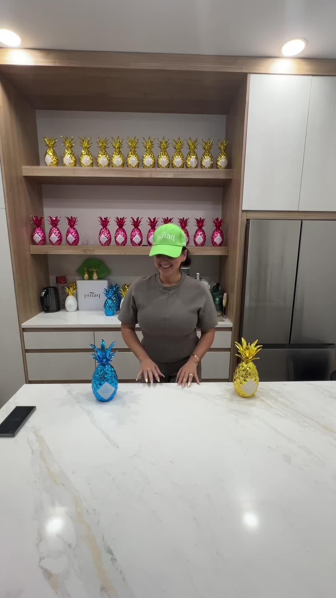 @piñaq