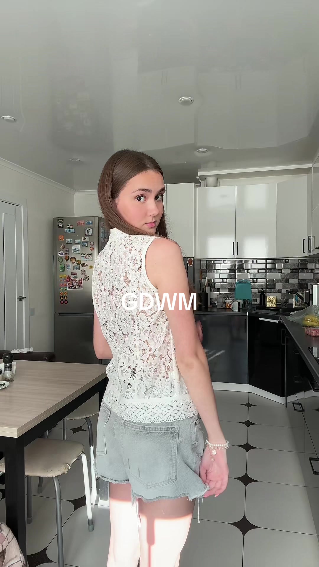 @мевик