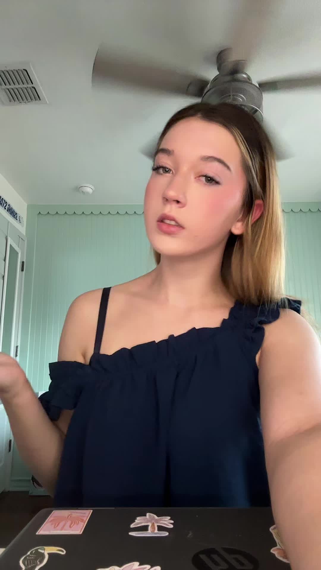 @stell🧁🌈🦄