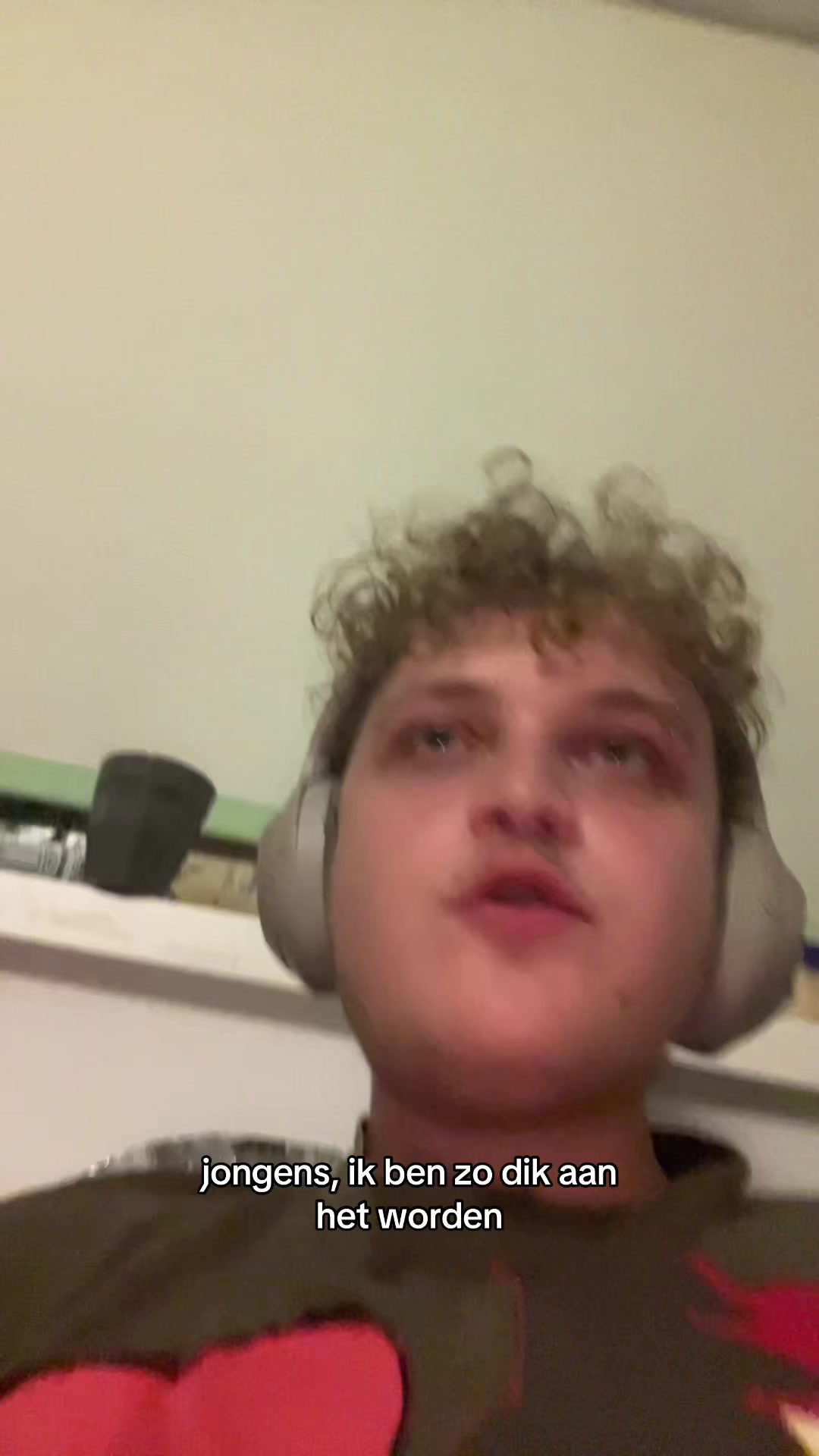 @ischa :3 (::)