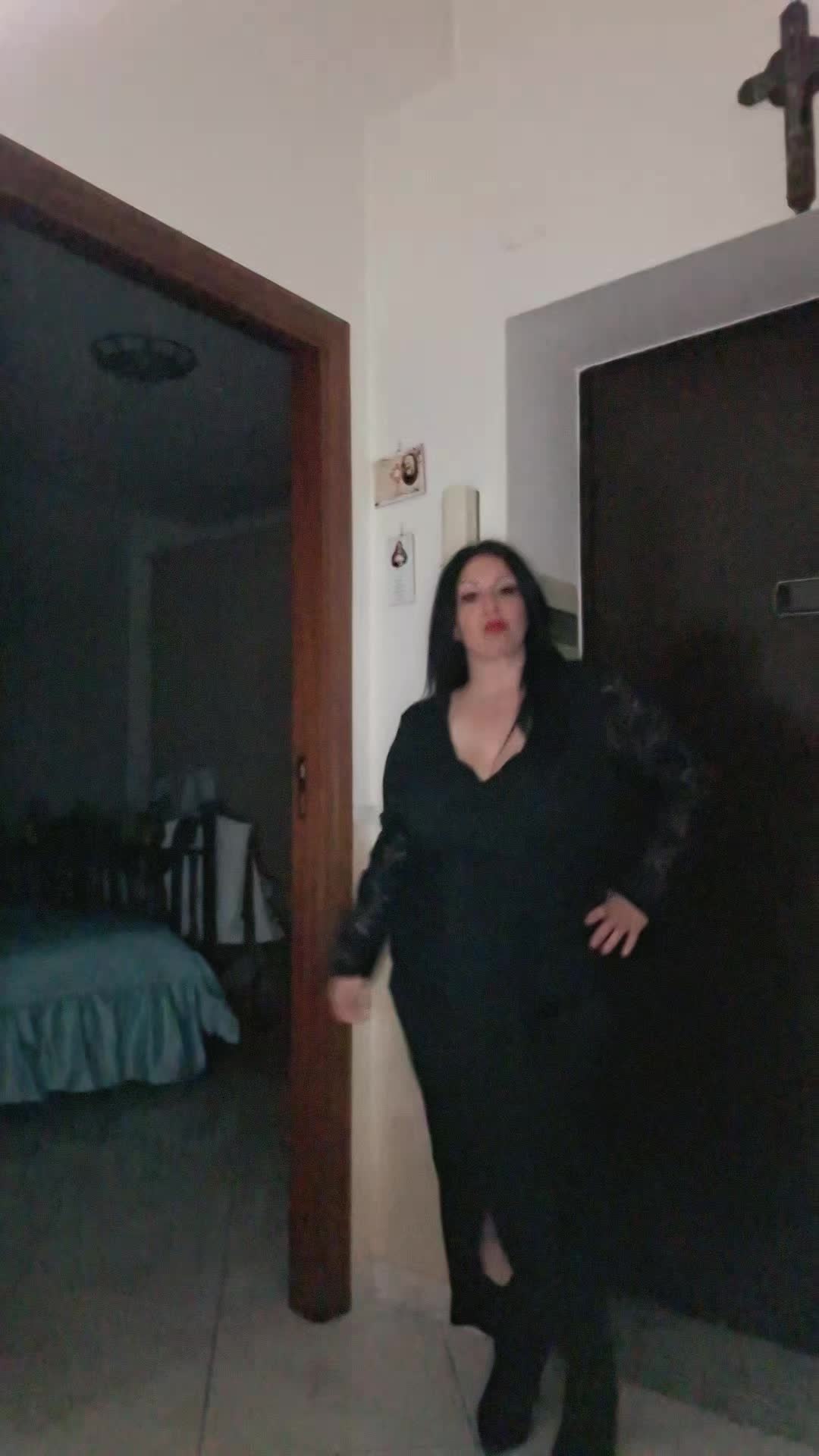 @👑Monica.85👑