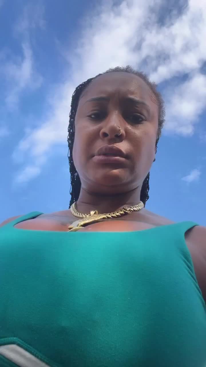 @Fineassyellatrucking