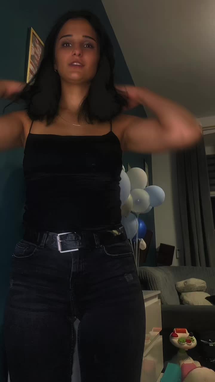 @@Julcia🤔😏