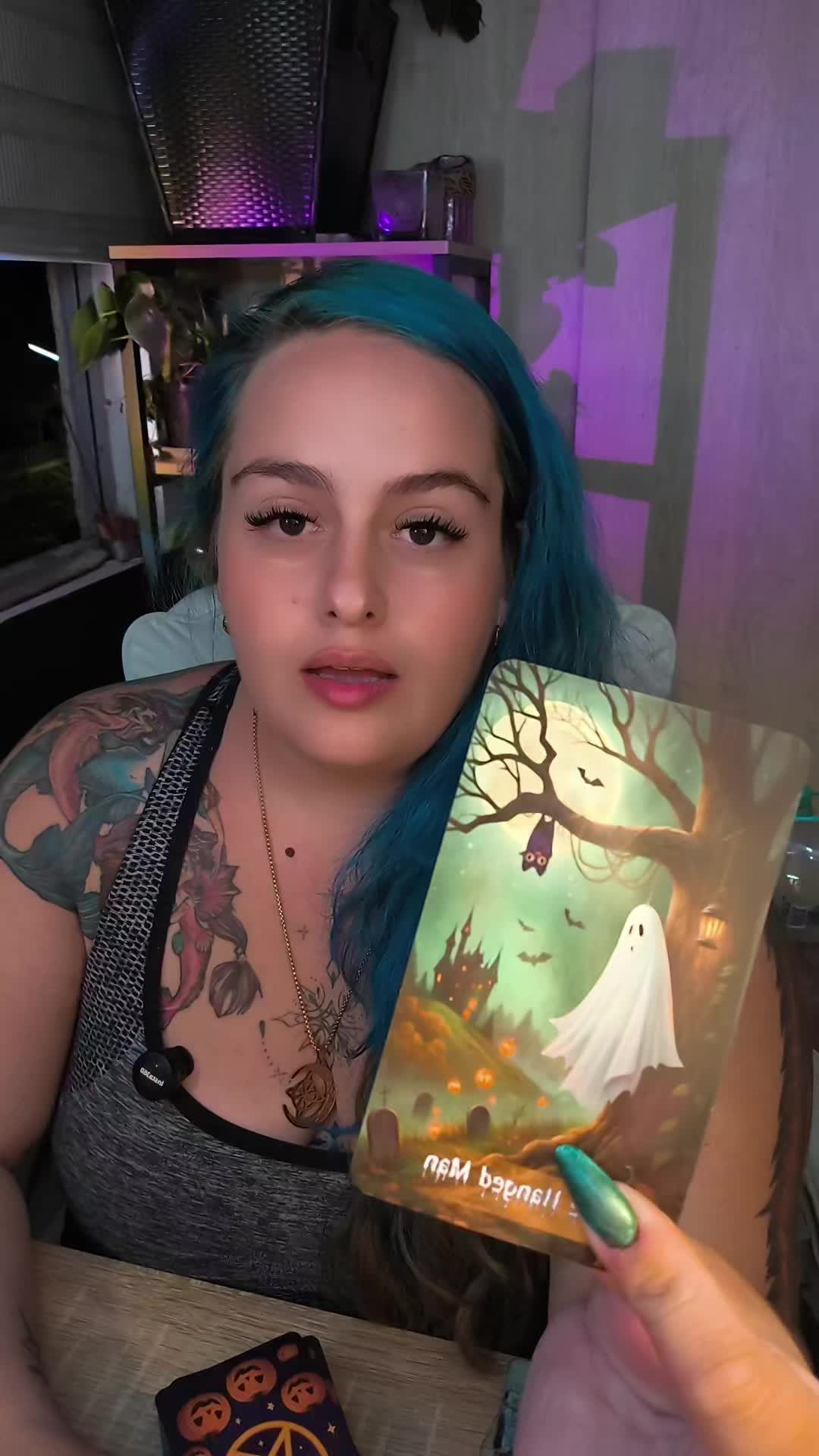 @Elena Benavides