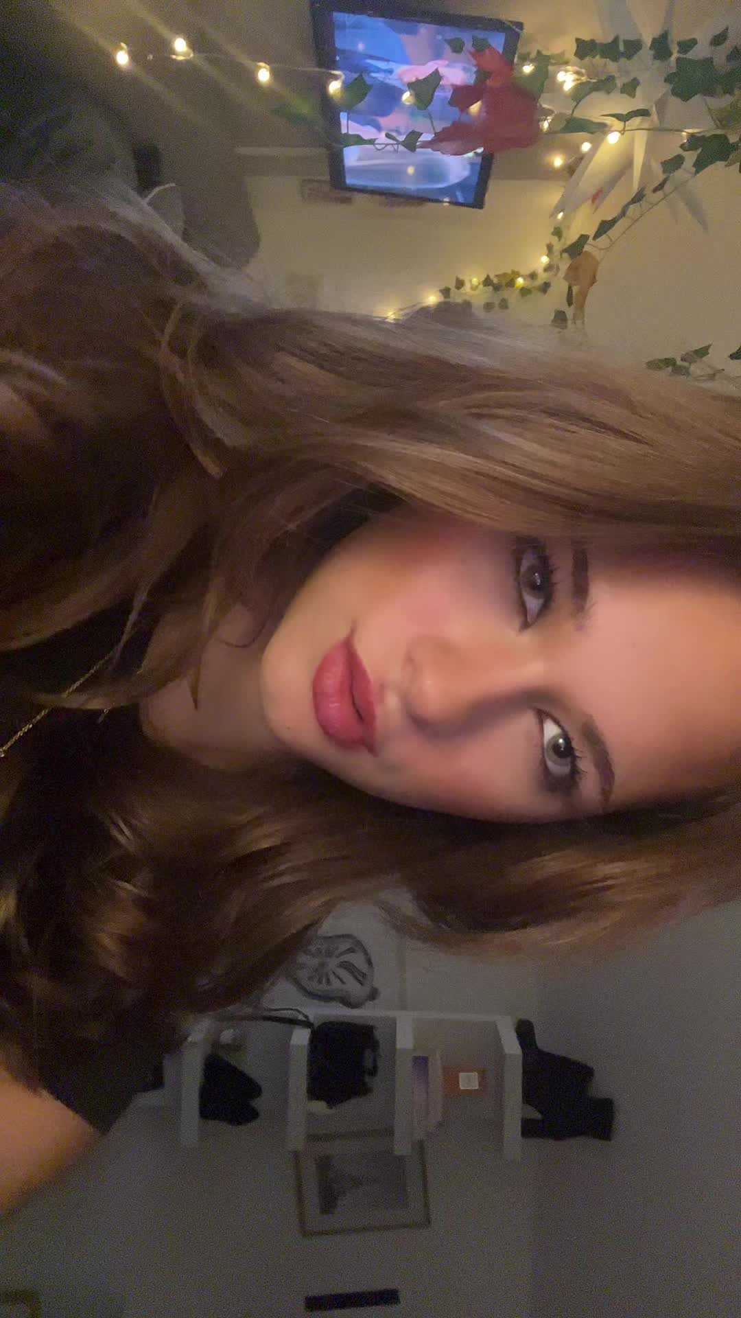 @€lla_🪼