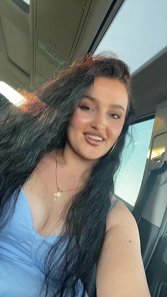 @anxhelinasufaj