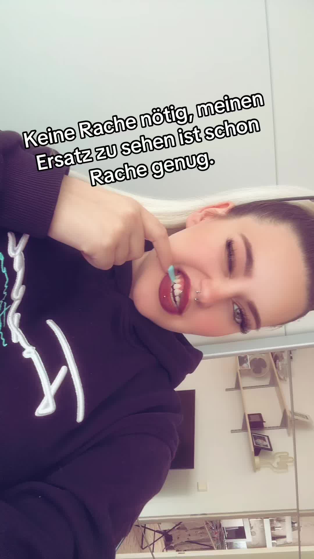 @chaos_queen_1201
