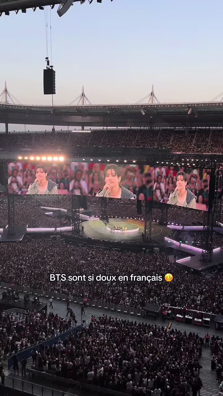 @ADELINE🌸🩷