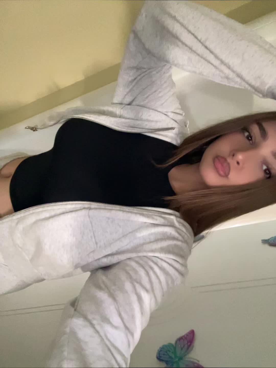 @gloriaa