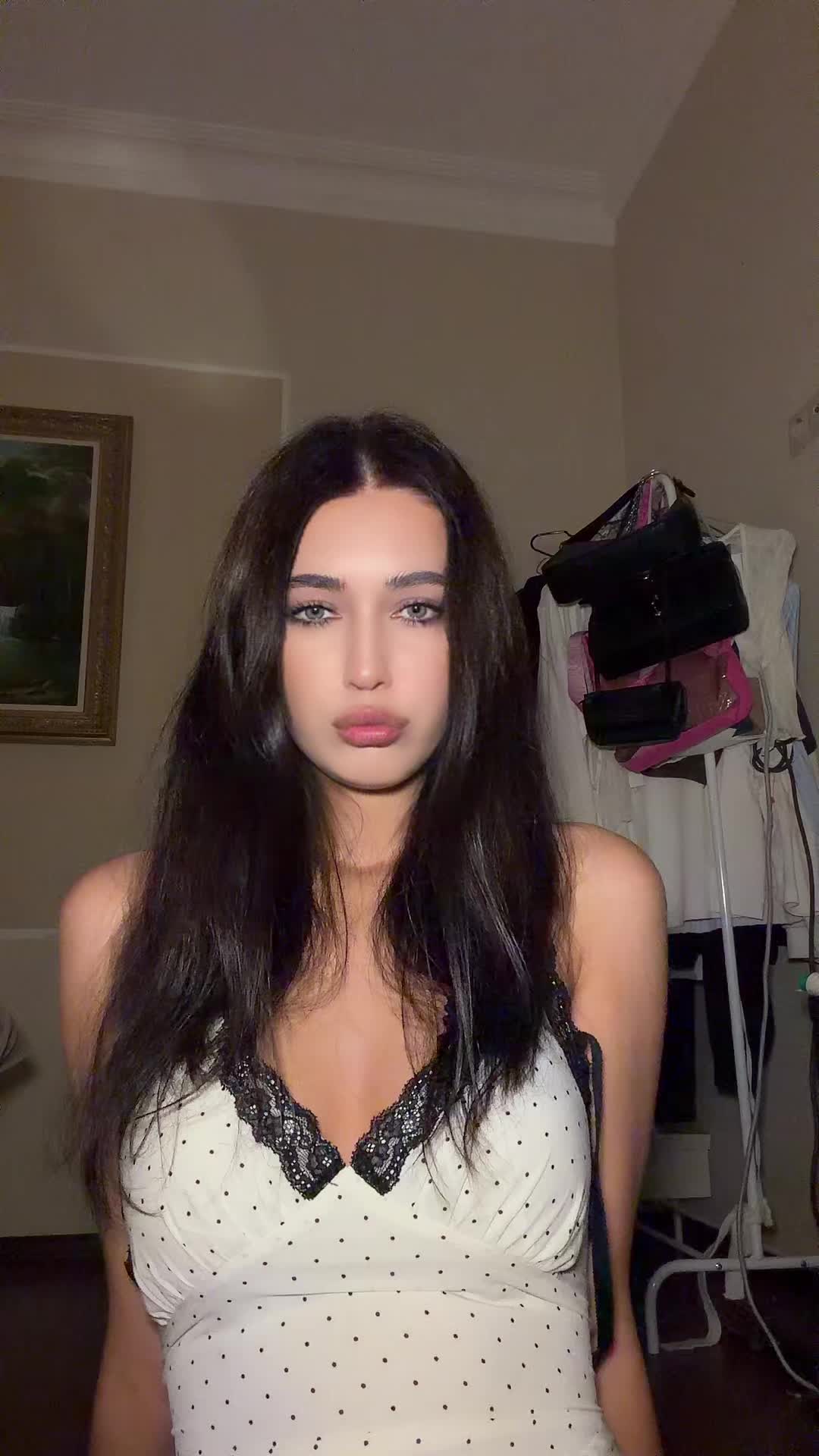 @Milania