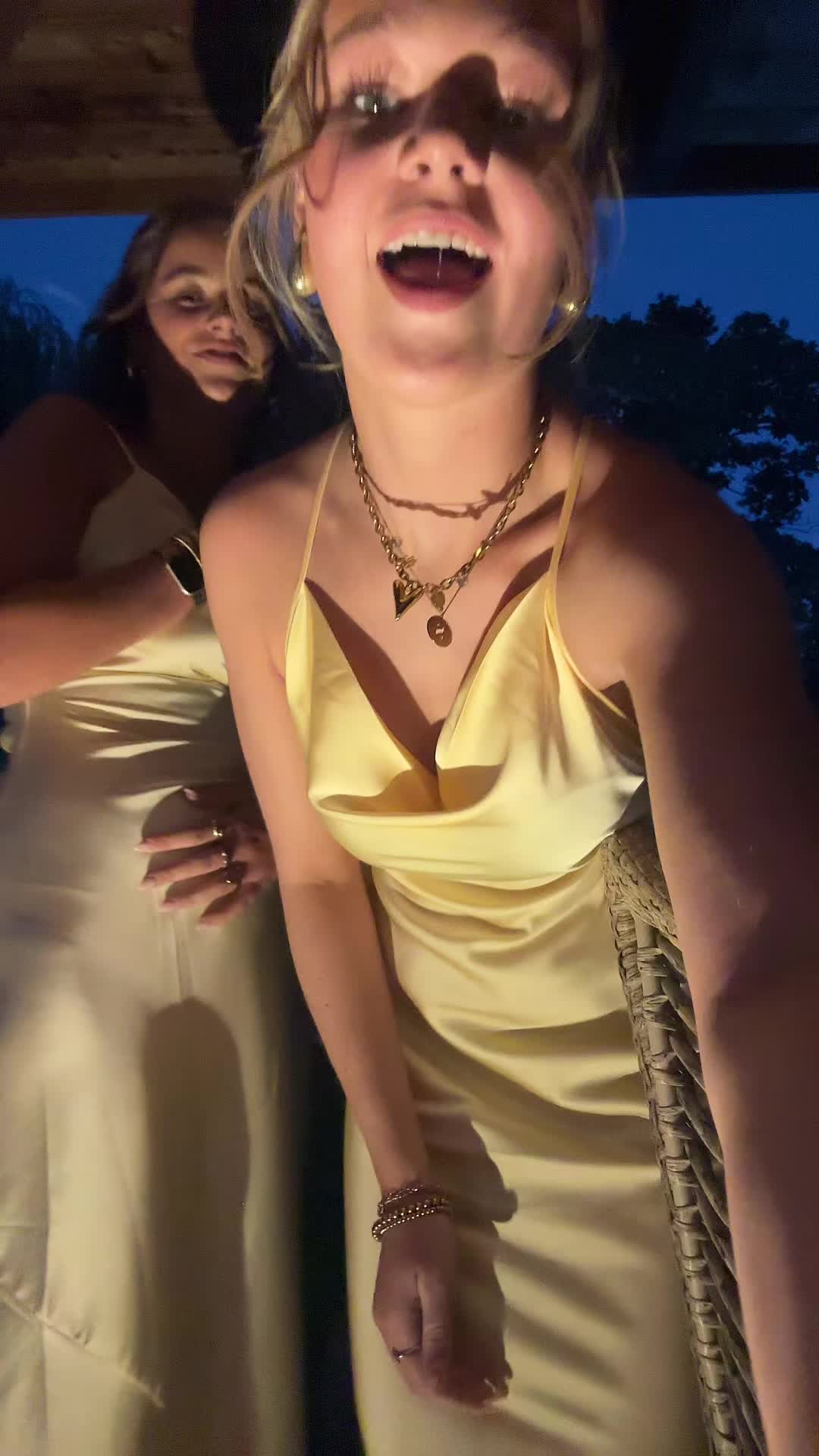 @𝐒𝐚𝐧𝐧𝐞🌞🌺🍸
