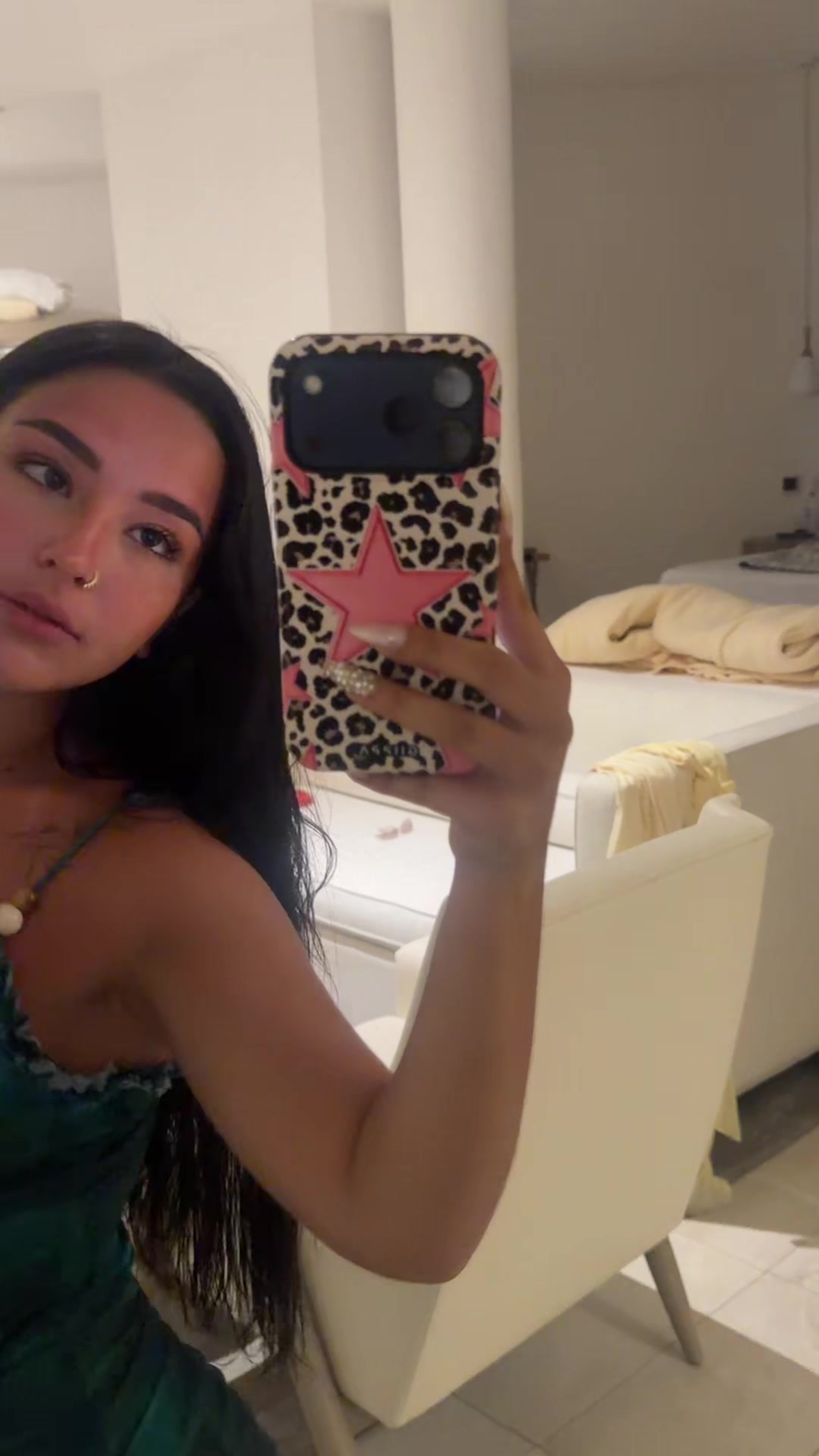 @thatafreitas