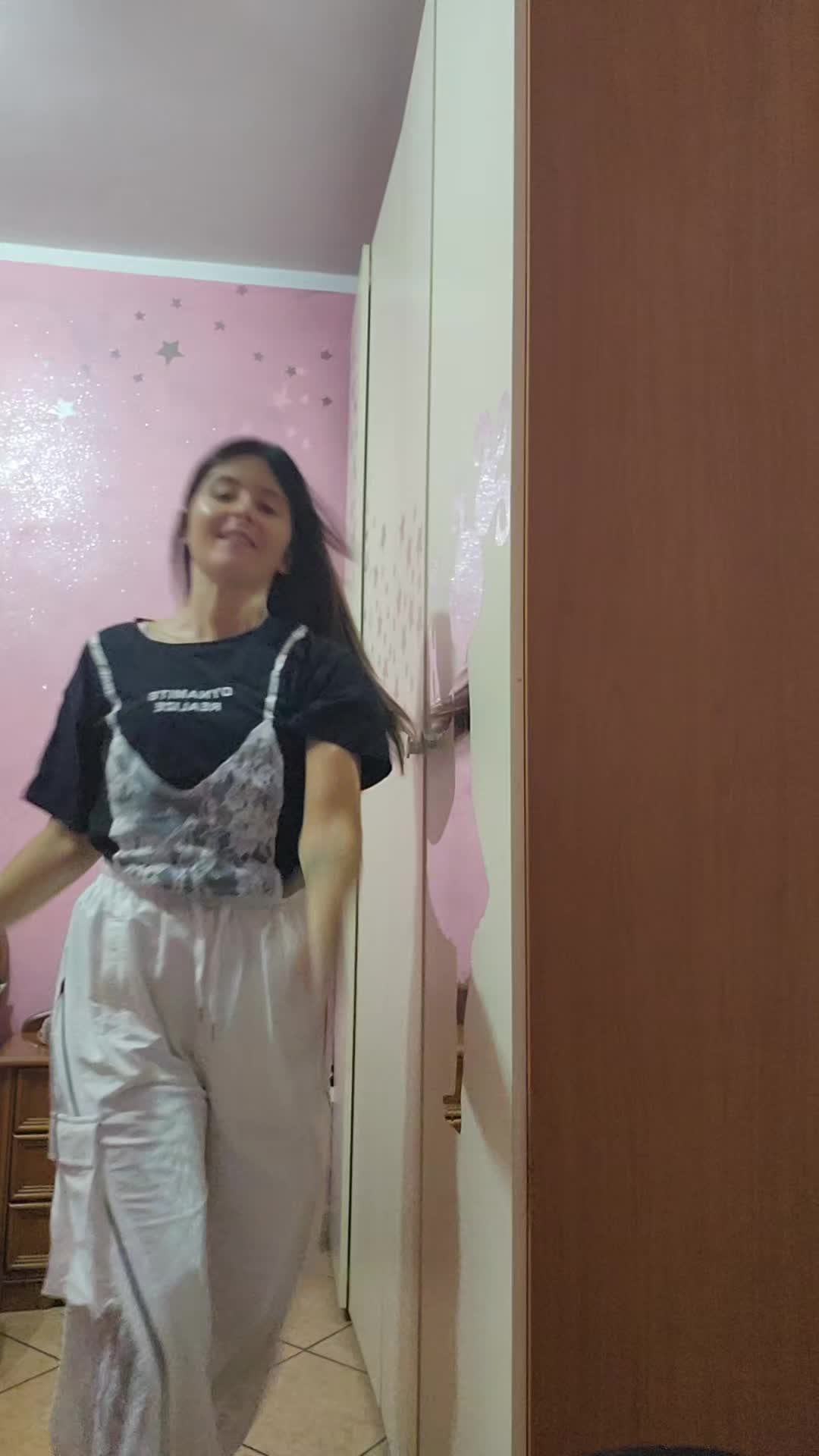 @Claudia 💕💕💕💕