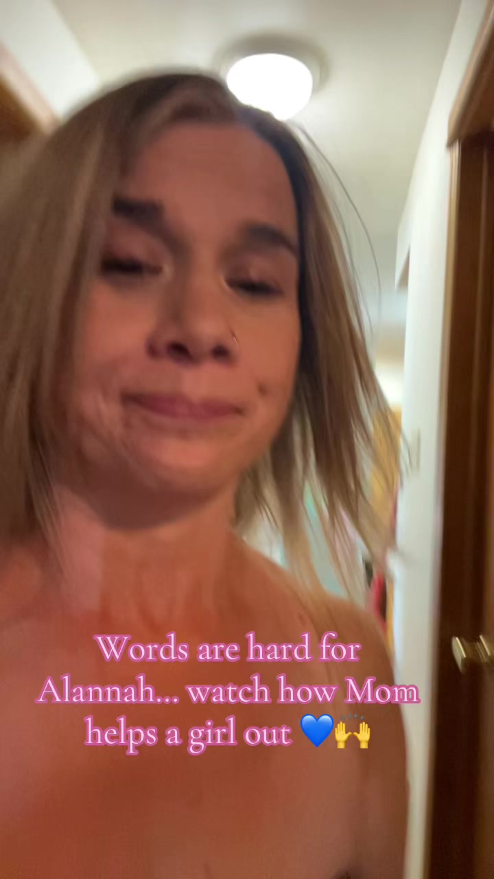 @Hotmomvibes