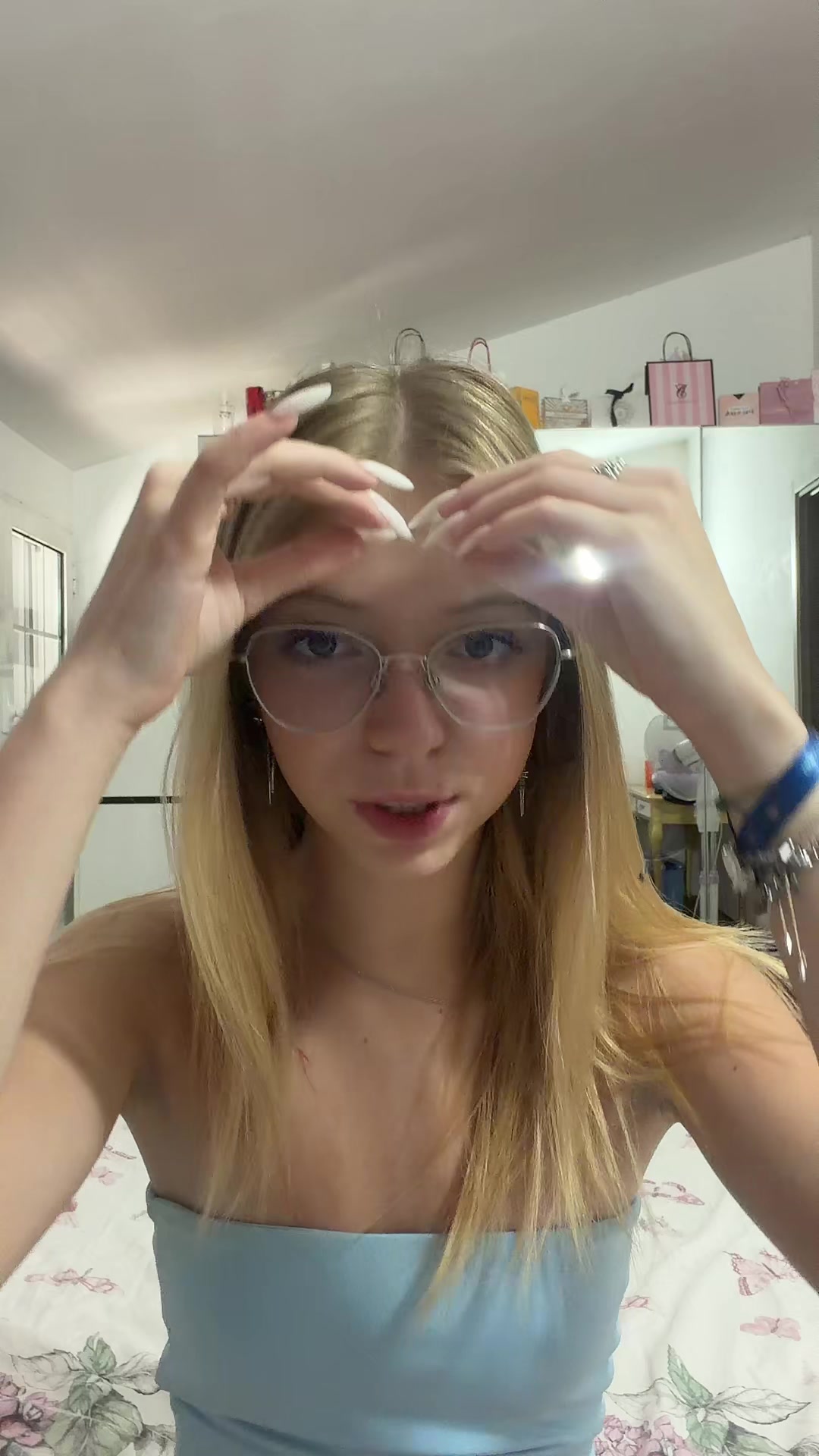 @ele🧸