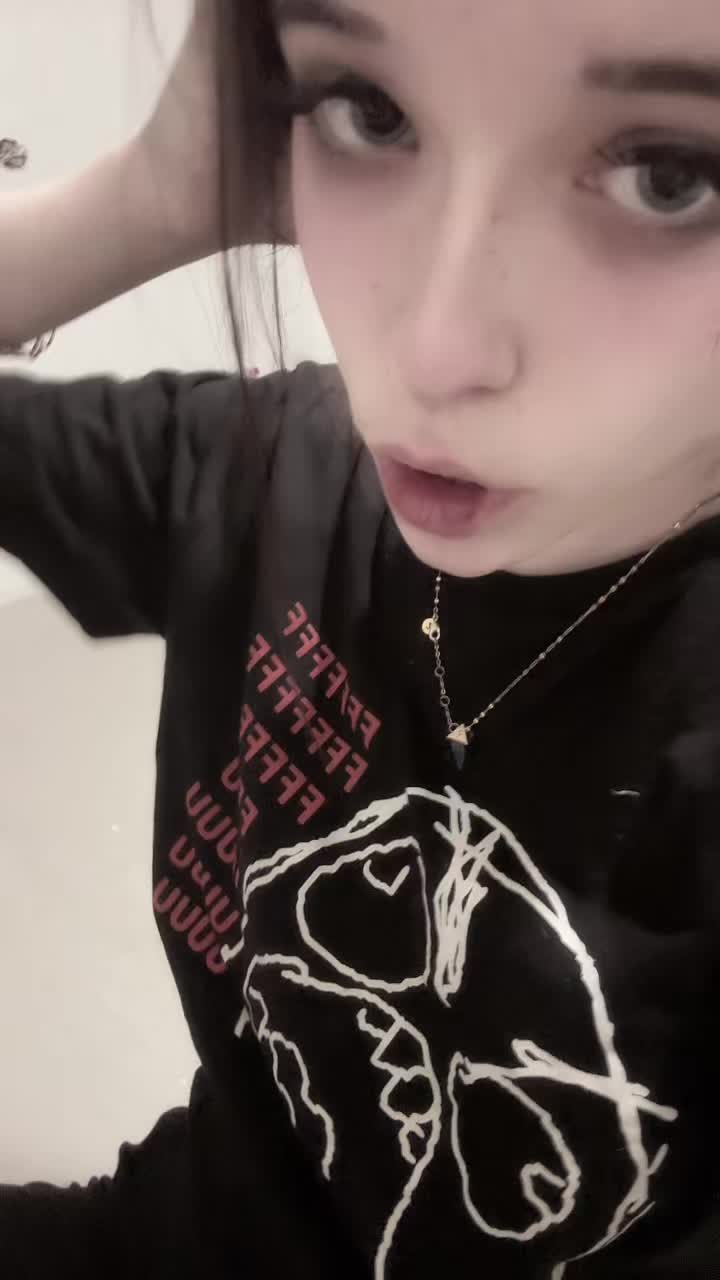 @ᚷ1ᛖik0RR@