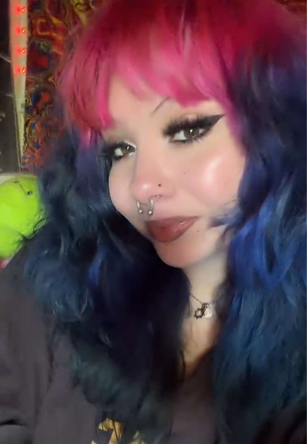 @Creamypenisonastretchoutanus