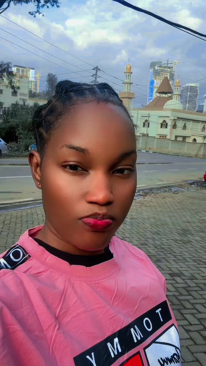 @Soniah_Empress👑