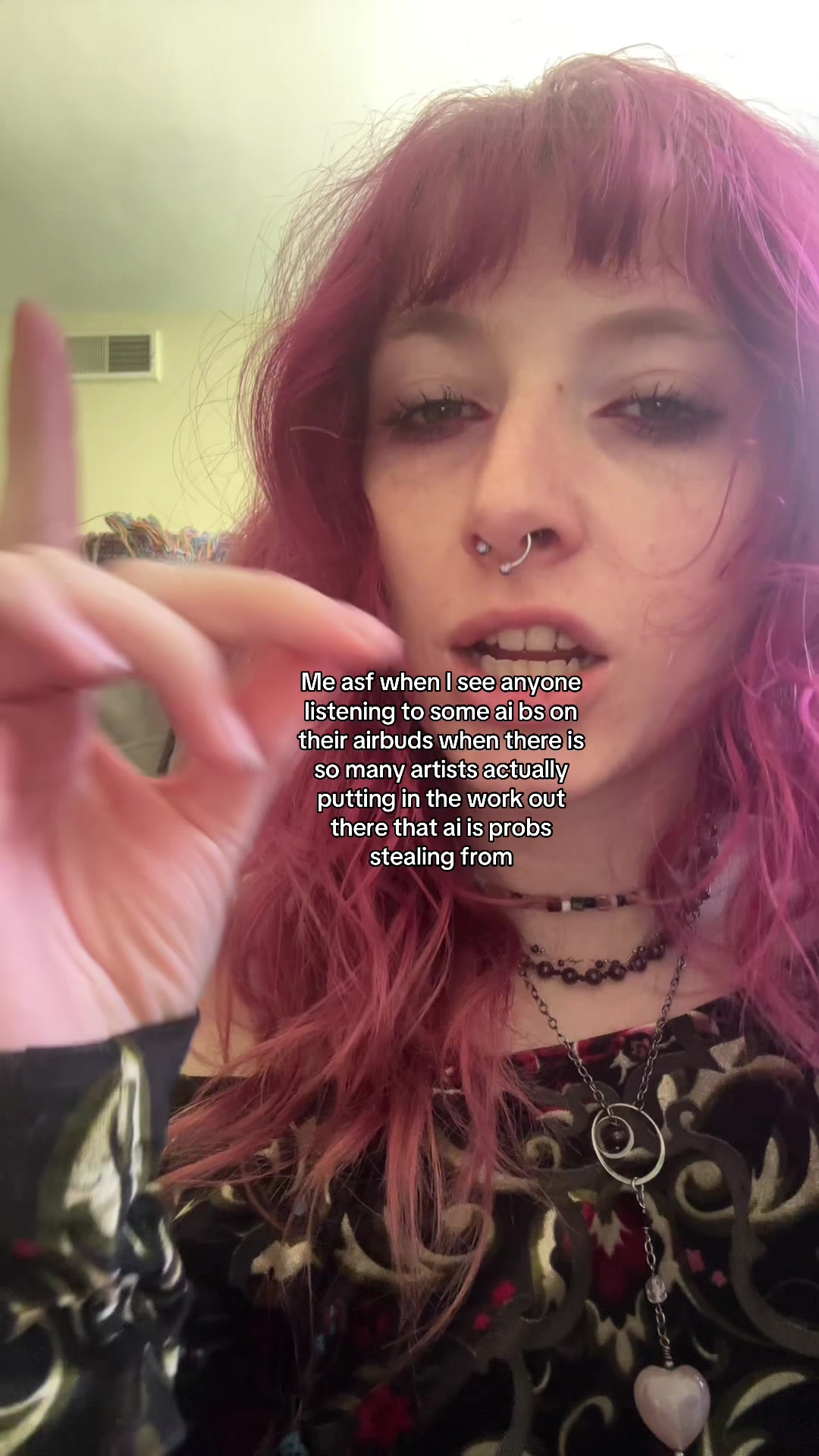 @emily.airbuds