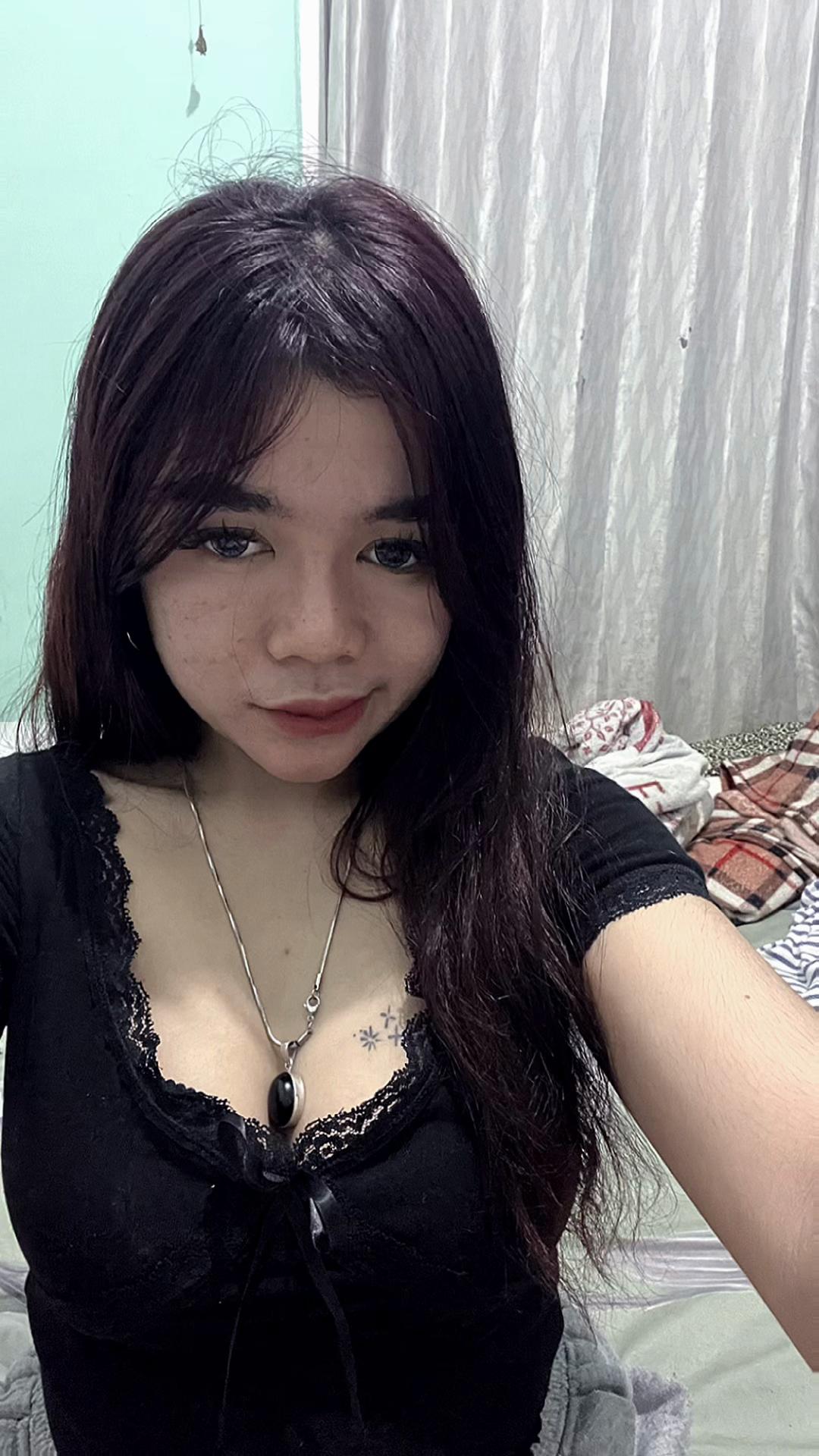 @adindanizza_
