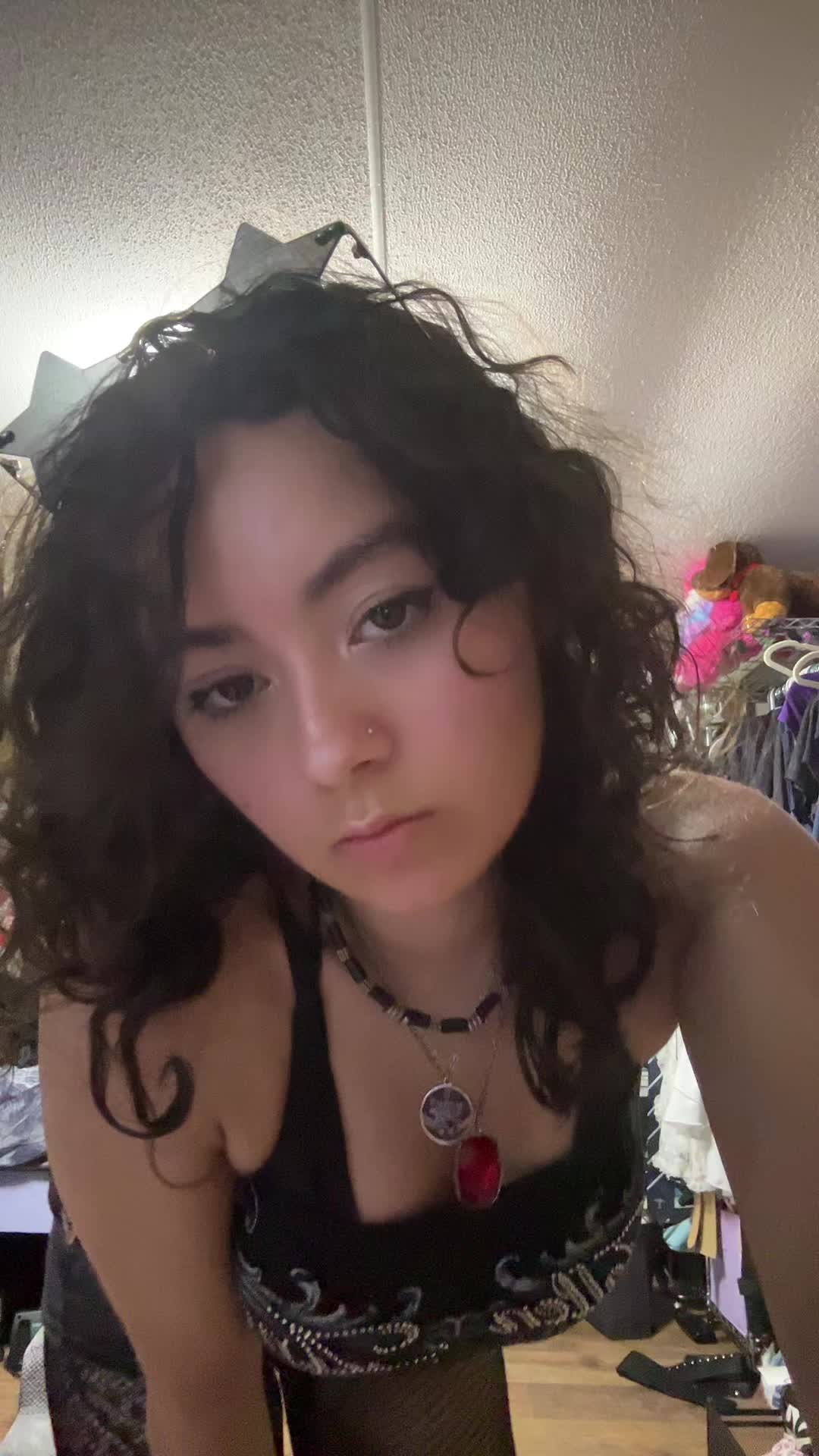@Bella_Doll