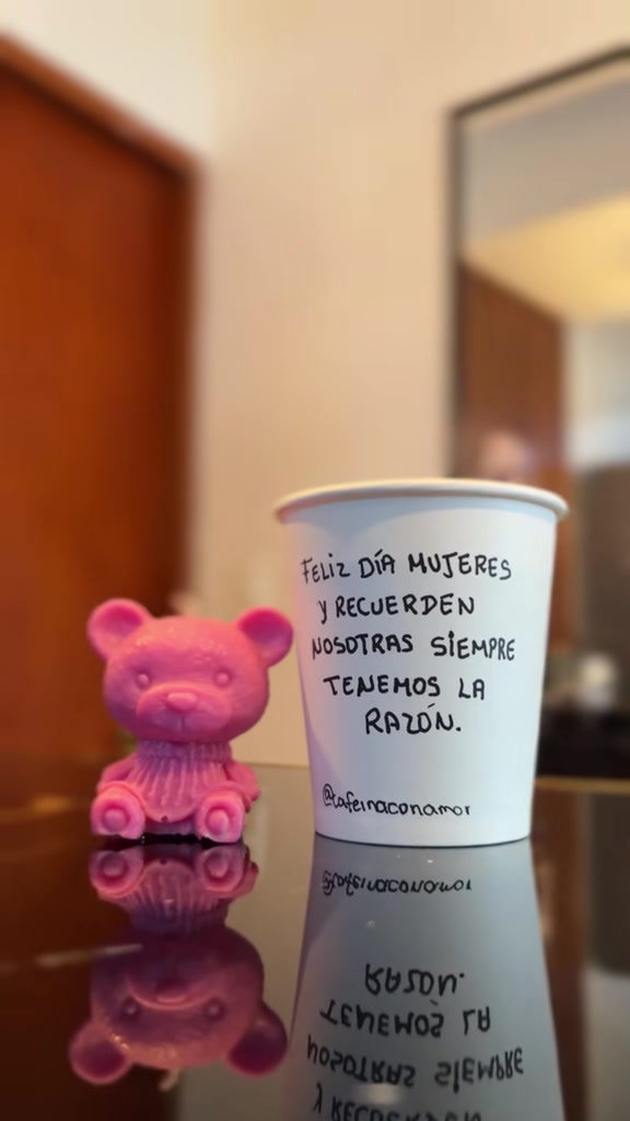 @Cafe&iacute;na con amor